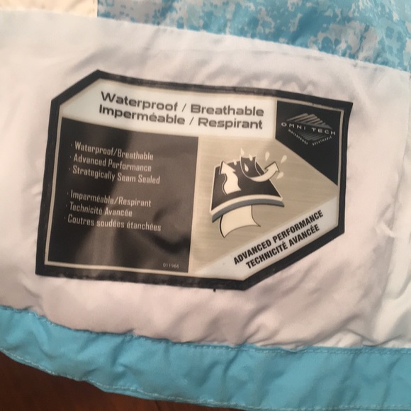 Girls Columbia winter jacket outer shell - Picture 4 of 13